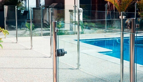 glass pool fence 