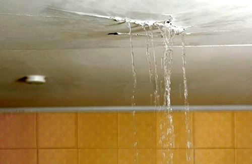 Water Leaking From Ceiling Under Bathroom Causes Effect - How To Fix Upstairs Bathroom Leak