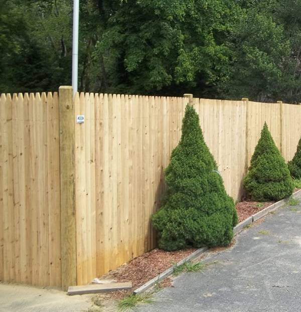 semi private fence feature