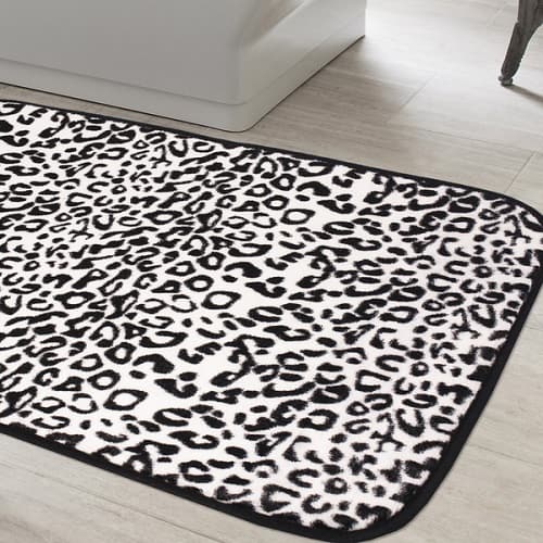 black and white bathroom rugs