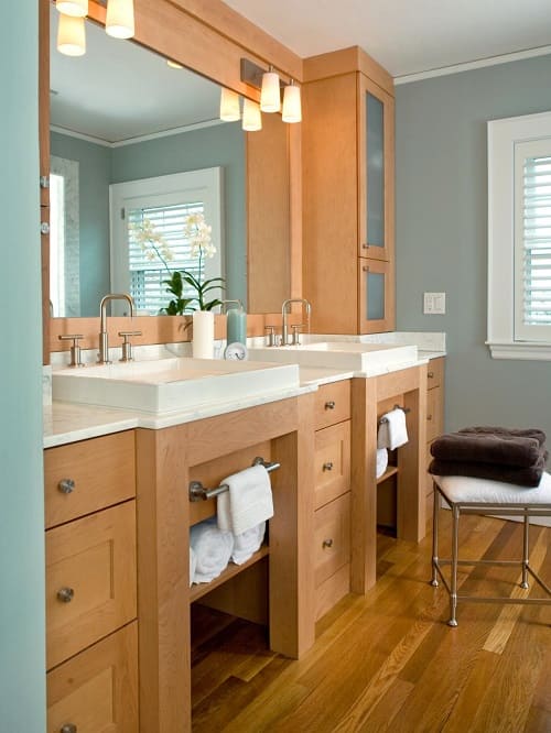 10+ Stunning & Gorgeous Bathroom Vanity with Makeup Station Ideas