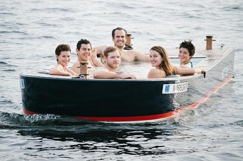 hot tub boat 3-min
