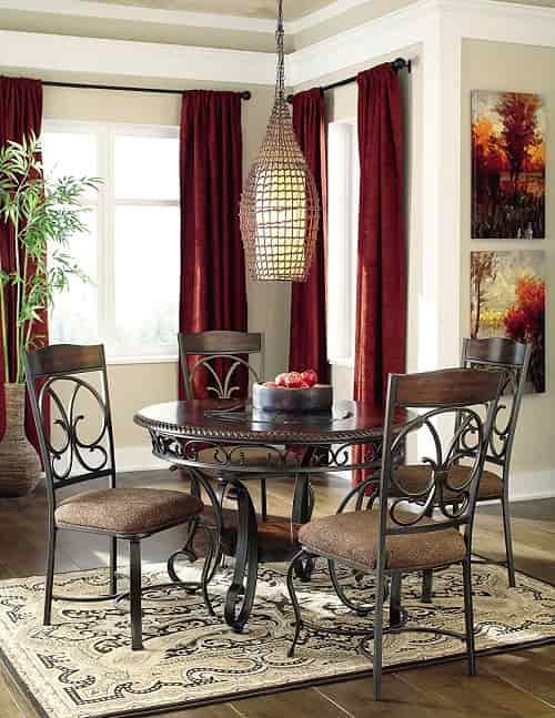 round-dining-table