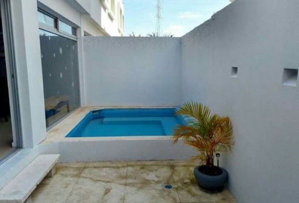 small swimming pool feature