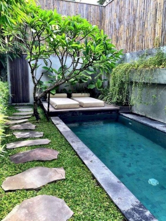 Backyard Swimming Pools: Simple Earthy Decor