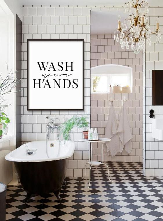 Farmhouse Bathroom Ideas: Catchy Festive Decor