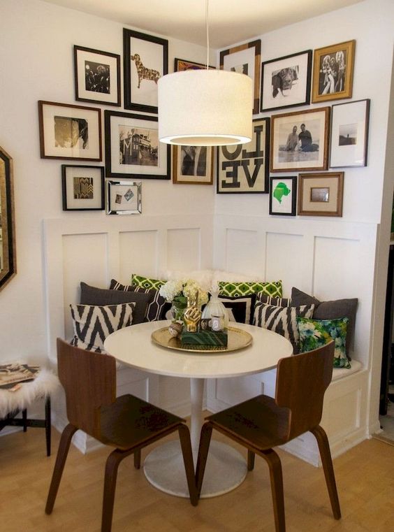 Dining Room Apartment: Festively Cozy Decor