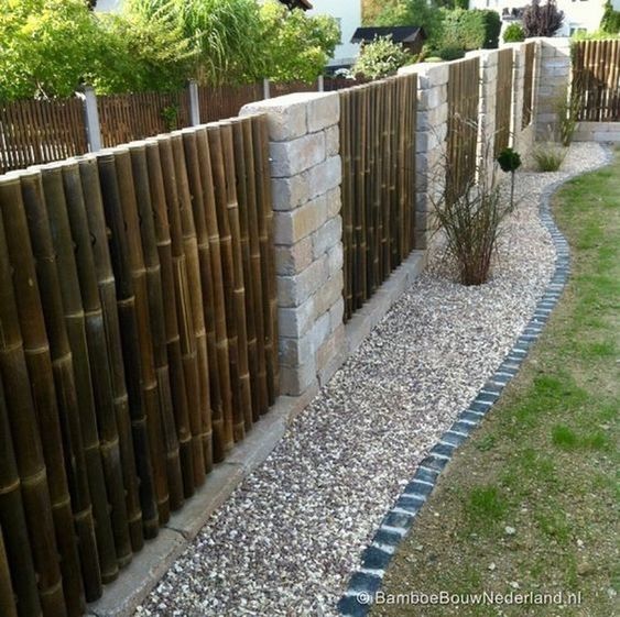 Bamboo Fence Ideas: Stunning Rustic Design