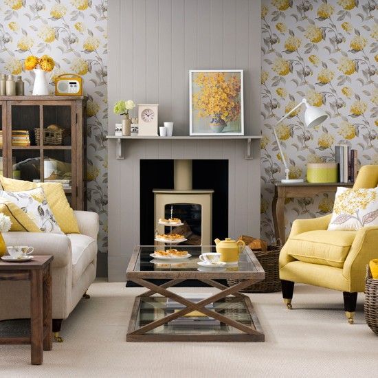 Living Room Wallpaper: Cheerful Neutral Decor