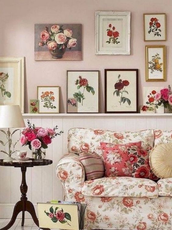 Shabby Chic Living Room: Festively Pretty Decor