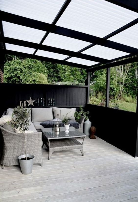 Backyard Deck Ideas: Elegant Modern Style