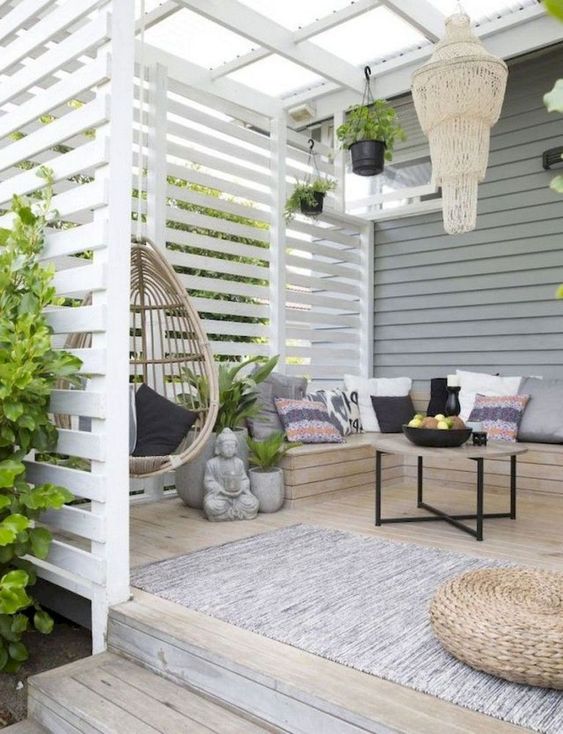 Backyard Deck Ideas: Cozy Minimalist Design