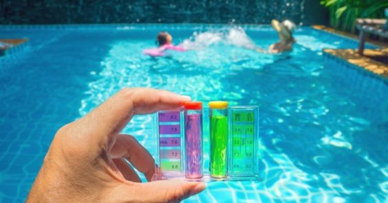 How to Add Chlorine to Pool