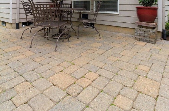 how to build a fire pit patio with pavers 3
