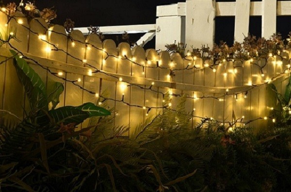 How to Hang String Lights in Backyard without Trees FEATURE