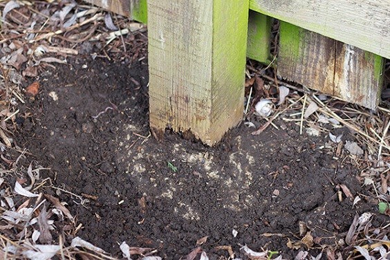 How to Remove Fence Post 1