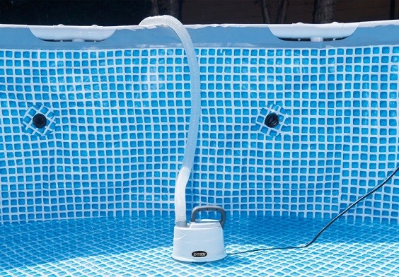 How to Winterize an Intex Above Ground Pool 5