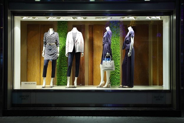 Tips to Design a Large Window Display for the New Arrivals in Your Store