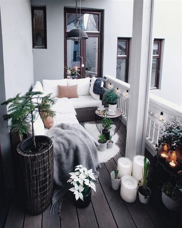 Small Apartment Balcony Design Tips