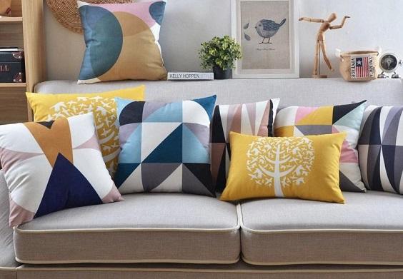 How to Decorate with Throw Pillows