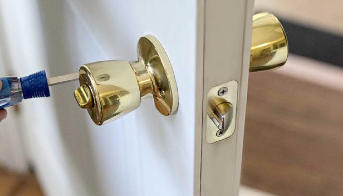 How to Unlock a Bedroom Door from The Outside 3