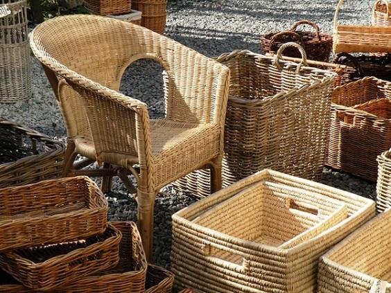 How to Clean Wicker Furniture 1