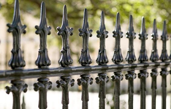 How to Clean Wrought Iron Fence feature