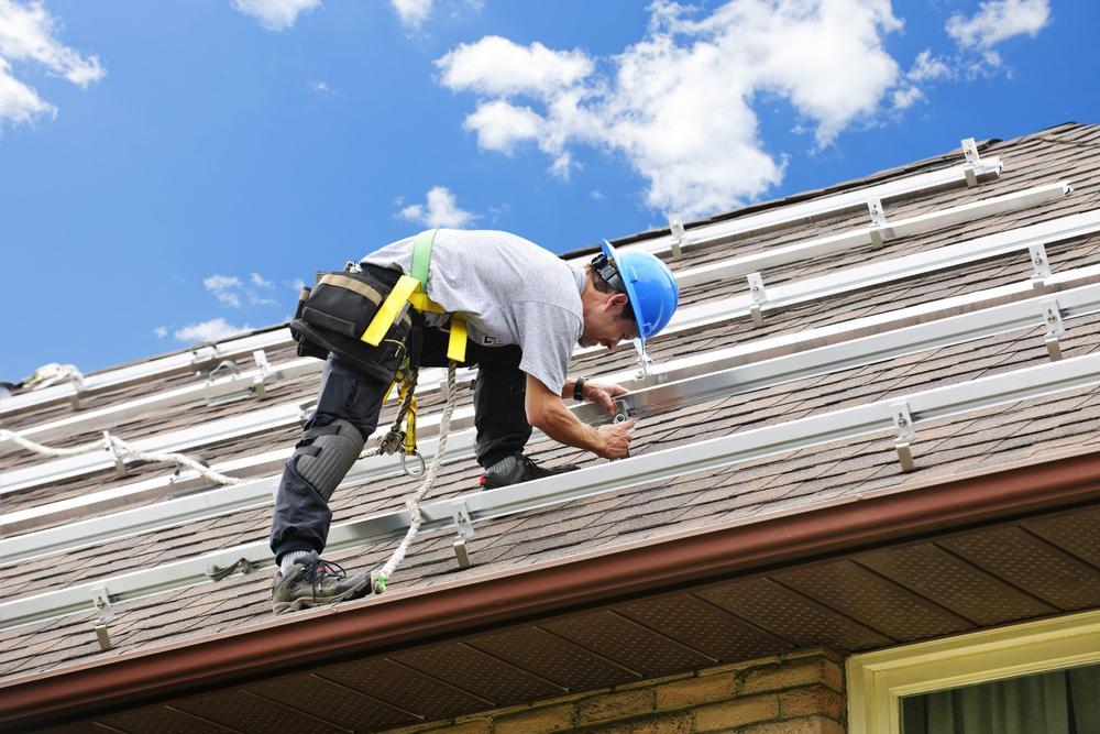 Tips for Hiring a Roofing Contractor for Roof Replacement