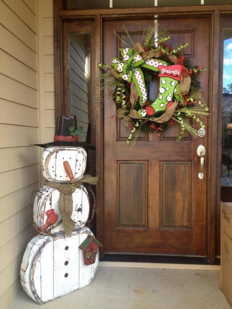 DIY Christmas Porch Decor 12