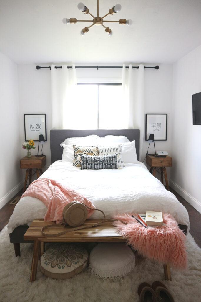 Small Bedroom Decorating 2