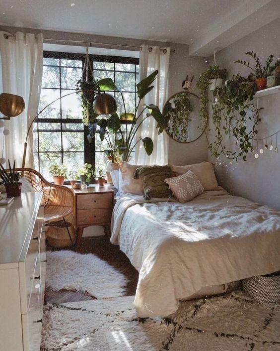 Small Bedroom Decorating 20