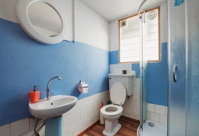 20+ Inspiring Small Bathroom Decor Ideas with Captivating Vibe