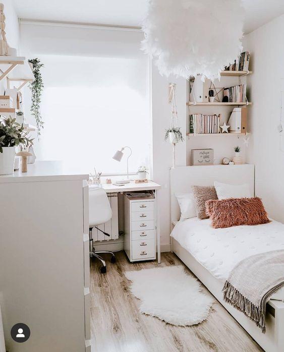 Small Bedroom Decorating 11