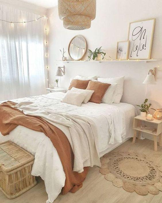 Small Bedroom Decorating 12