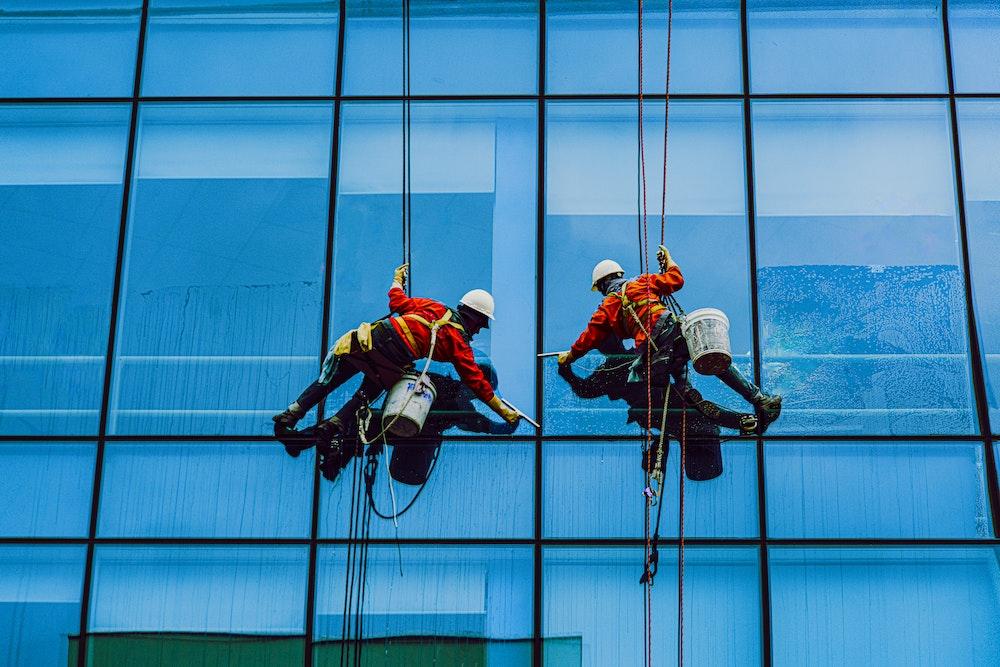 What Sets the Best Commercial Building Cleaning Services Apart From the Rest